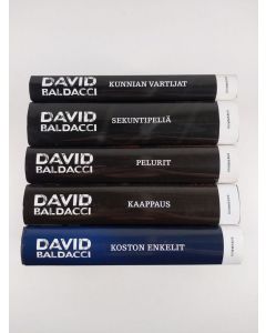 Kirjailijan David Baldacci käytetty kirja David Baldacci -setti (5kirjaa) : Sekuntipeliä ; Kunnian vartijat ; Pelurit ; Koston enkelit ; Kaappaus