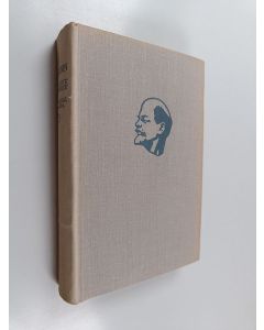 Kirjailijan V. I. Lenin käytetty kirja Valitut teokset neljässä osassa. 3
