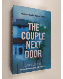 Kirjailijan Shari Lapena käytetty kirja The Couple Next Door