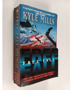Kirjailijan Kyle Mills käytetty kirja Free Fall