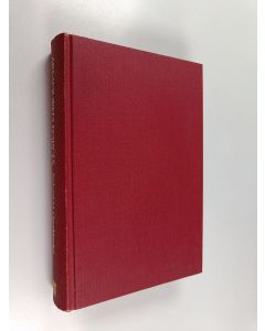 Kirjailijan R. M. Ogorkiewicz käytetty kirja Armoured forces : A History of Armoured forces and their Vehicles