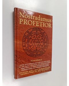 Kirjailijan Nostradamus käytetty kirja Nostradamus profetior : quatrainer i urval om världens öden 1555-2797, efter den traditionella "Nostradamusforskningen" tolkade samt med inledning och kommentarer av Åke Ohlmarks