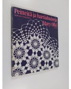 Kirjailijan Mary Olki käytetty kirja Peitteitä ja hartiahuiveja : kolmas kokoelma