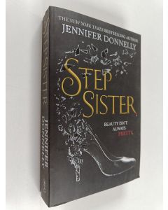 Kirjailijan Jennifer Donnelly käytetty kirja Stepsister