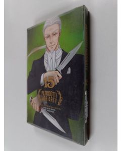 Kirjailijan Ryosuke Takeuchi käytetty kirja Patriootti Moriarty 15