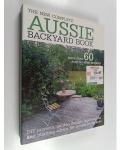 Kirjailijan Paul Urquhart käytetty kirja The New Complete Aussie Backyard Book