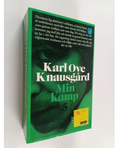 Kirjailijan Karl Ove Knausgård käytetty kirja Min kamp 5
