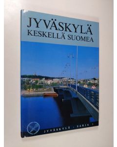 käytetty kirja Jyväskylä keskellä Suomea