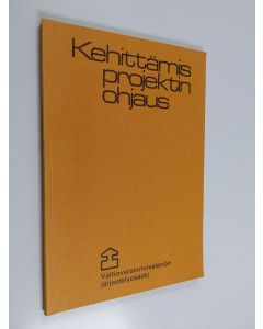 Kirjailijan Heikki Stenlund käytetty kirja Kehittämisprojektin ohjaus