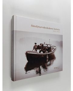 Kirjailijan Kai Hoffman käytetty kirja Säteilyturvakeskuksen historia 1958-2008