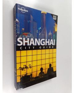 Kirjailijan Christopher Pitts käytetty kirja Shanghai : city guide
