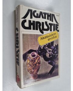 Kirjailijan Agatha Christie käytetty kirja Aikataulukon arvoitus ; Ikiyö