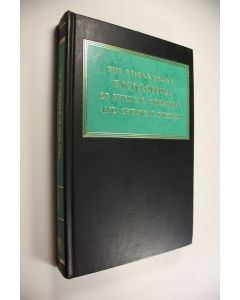 Kirjailijan William A. Steele käytetty kirja The Interaction of Gases with Solid Surfaces