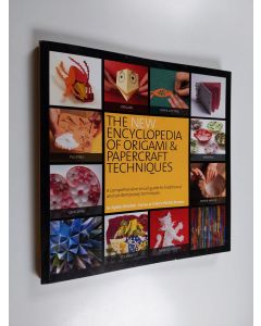 Kirjailijan Ayako Brodek käytetty kirja The New Encyclopedia of Origami and Papercraft Techniques