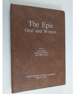 Tekijän Lauri Honko  käytetty kirja The Epic - Oral and Written