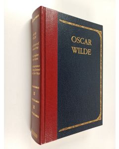 Kirjailijan Oscar Wilde käytetty kirja The picture of Dorian Gray ; The complete short stories ; The importance of being earnest and other plays