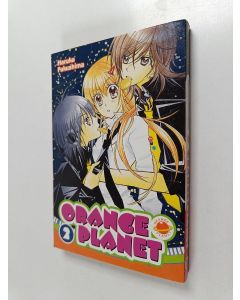 Kirjailijan Haruka Fukushima käytetty kirja Orange planet 2