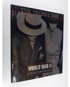 Kirjailijan Francis Russell käytetty kirja The Secret War (ERINOMAINEN)