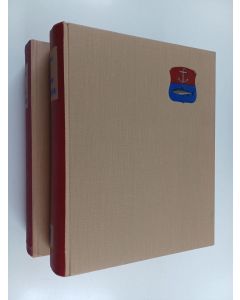 Kirjailijan Ossi Hedman käytetty kirja Kemin historia 1-2 (selkämyksessä) : Kemin kaupungin historia (etulehdellä)