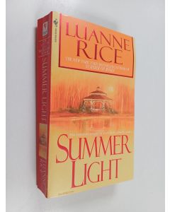 Kirjailijan Luanne Rice käytetty kirja Summer Light - A Novel