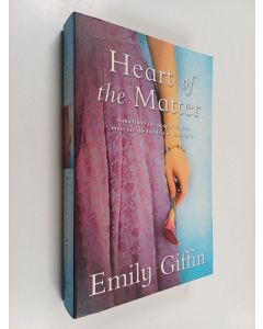 Kirjailijan Emily Giffin käytetty kirja The Heart of the Matter