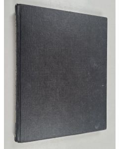 Kirjailijan Ian V. Hogg käytetty kirja Armour in conflict : the design and tactics of armoured fighting vehicles