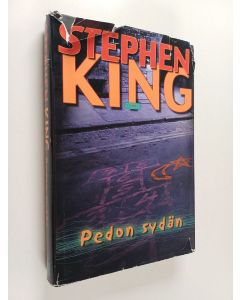 Kirjailijan Stephen King käytetty kirja Pedon sydän