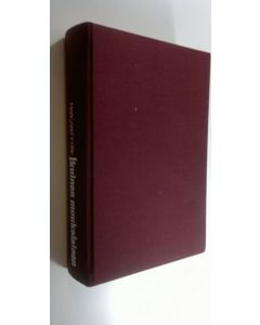 Kirjailijan Margaret P. Kirk käytetty kirja Ikuinen muukalainen