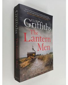 Kirjailijan Elly Griffiths käytetty kirja The Lantern Men