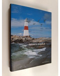 Kirjailijan Seppo Laurell käytetty kirja Suomen majakat = Finska fyrar = Finnish lighthouses