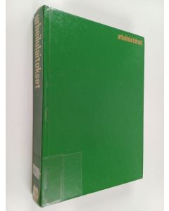 käytetty kirja Urheilulaitokset