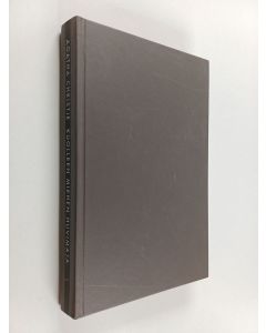 Kirjailijan Agatha Christie k&auml;ytetty kirja Kuolleen miehen huvimaja