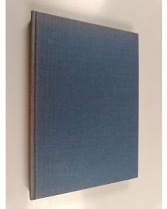 Kirjailijan Hugh Lyon käytetty kirja Encyclopaedia of the World's Warships