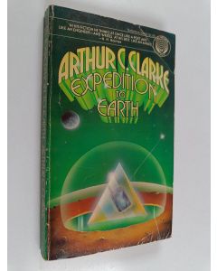 Kirjailijan Arthur Charles Clarke käytetty kirja Expedition to Earth