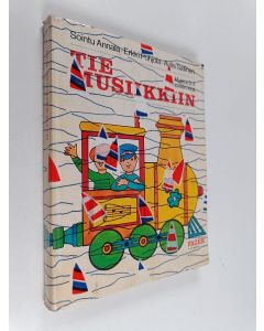 Kirjailijan Erkki Pohjola & Sointu Annala ym. käytetty kirja Musica 3-4, Tie musiikkiin : peruskoulun kolmannen ja neljännen luokan musiikin oppikirja : oppilaan kirja