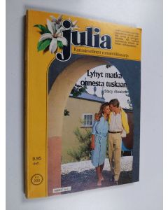 Kirjailijan Stacy Absalom käytetty kirja Lyhyt matka onnesta tuskaan