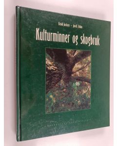 Kirjailijan Harald Jacobsen & Jørn-R. Follum käytetty kirja Kulturminner og skogbruk