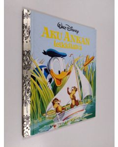 Kirjailijan Walt Disney käytetty kirja Aku Ankan leikkilaiva