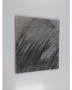 Kirjailijan Pekka Borchers käytetty kirja Elementtipyramidi : runoja