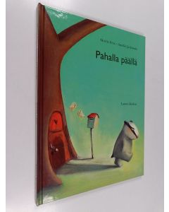 Kirjailijan Moritz Petz käytetty kirja Pahalla päällä