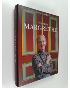 Kirjailijan Annelise Bistrup käytetty kirja Drottning Margrethe