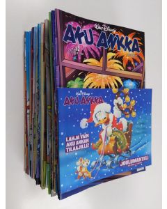 käytetty teos Aku Ankka vuosikerta 2018 + joulumanteli