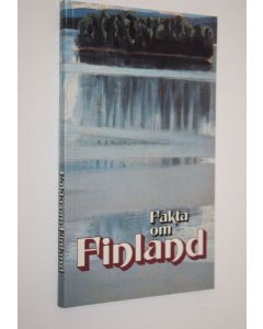 Tekijän Gunilla Cleve  käytetty kirja Fakta om Finland