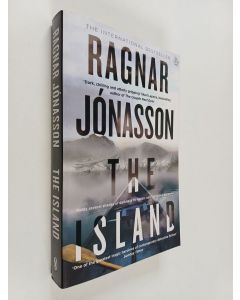 Kirjailijan Ragnar Jónasson uusi kirja The Island
