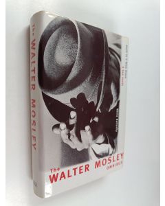 Kirjailijan Walter Mosley käytetty kirja The Walter Mosley Omnibus