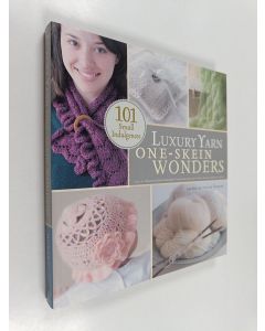 Kirjailijan Judith Durant käytetty kirja Luxury Yarn One-Skein Wonders®