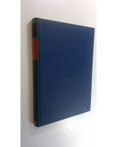 Kirjailijan Bentz Plagemann käytetty kirja Hävittäjä lähtee sotaan