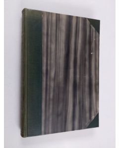 Kirjailijan Charles A. Lindbergh käytetty kirja "Me" - lentokoneeni ja minä ; kuulun lentäjän kertomus omasta elämästään ja lentoretkestään Atlantin meren poikki, ynnä hänen mielipiteensä ilmailun tulevaisuudesta