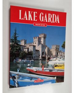 Kirjailijan Giuliano Valdes käytetty kirja Lake Garda