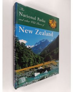 Kirjailijan Kathy Ombler käytetty kirja The National Parks and Other Wild Places of New Zealand